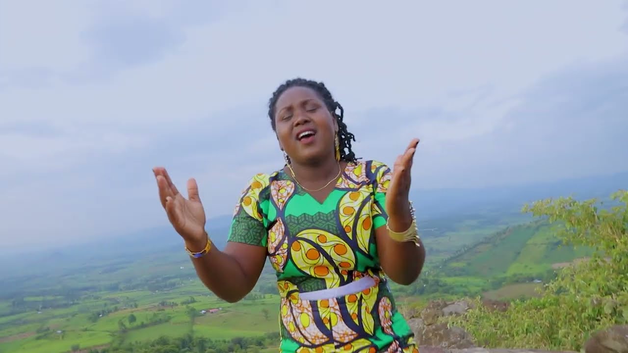 KASS SAENYUN - VIOLA BATUSH (official video) Sms, SKIZA 9525322 to 811.
