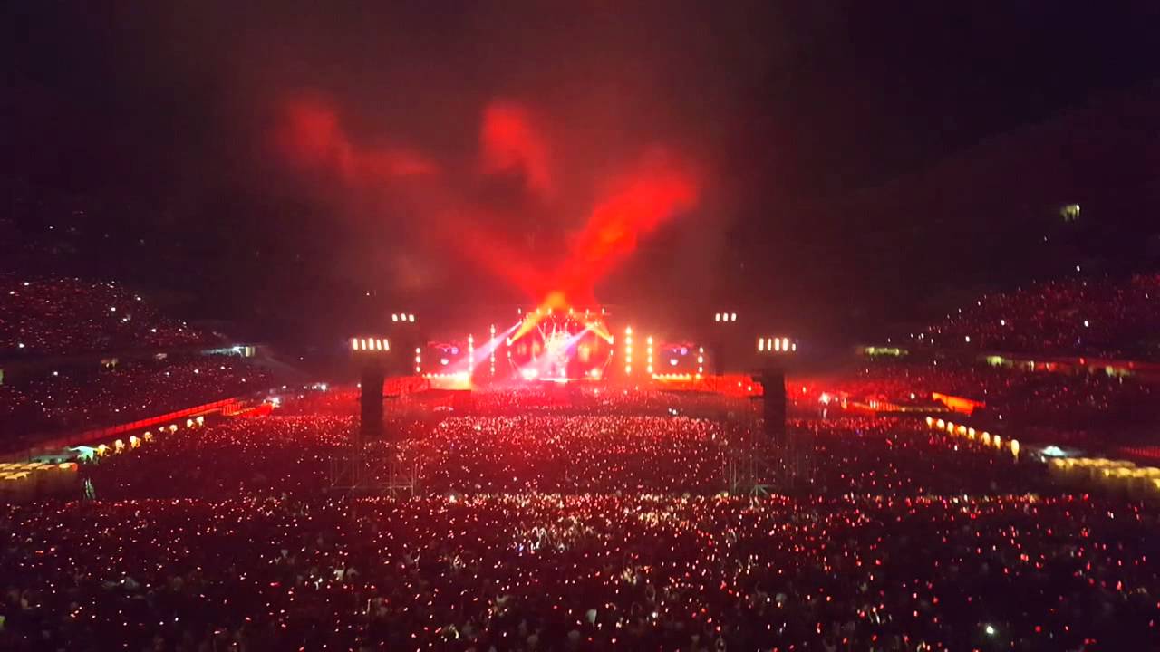 INICIO COLDPLAY 2016 LIMA A HEAD FULL OF DREAMS - YELLOW