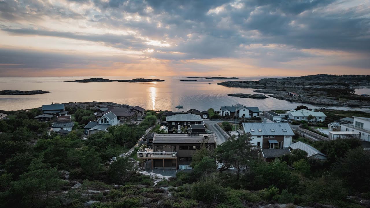 Arkitektritad husdröm vid kusten - Myresjöhus
