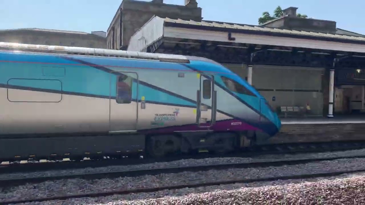 Nova 1 Class 802 TransPennine Express going to Liverpool Lime street from Newcastle 2021