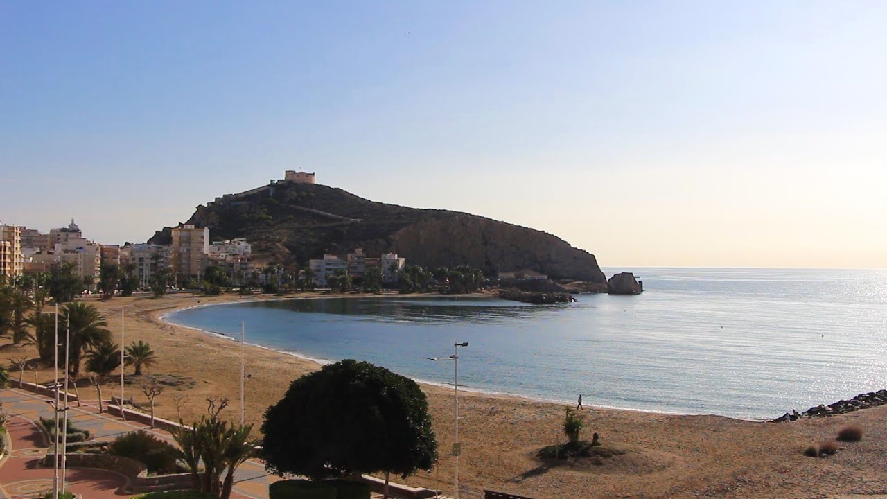 29 viviendas en venta en primera línea de playa en Águilas (Murcia)