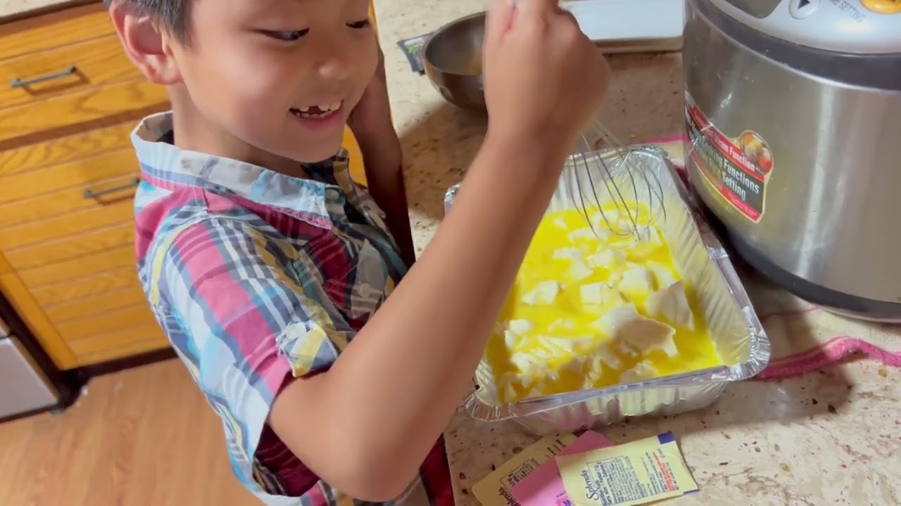 Zihan Making Black Sesame Tofu Cake
