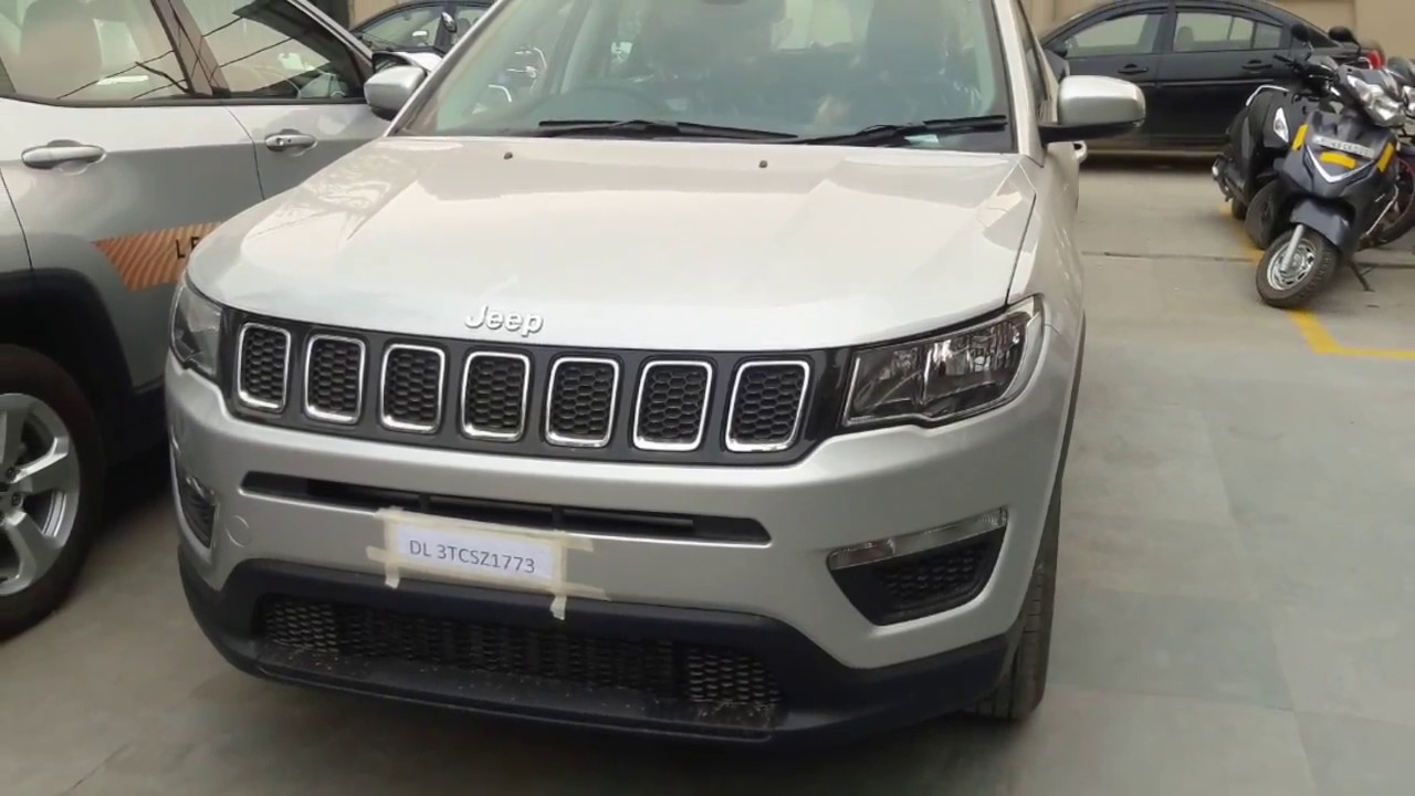 Jeep Compass Base Model Sport Interior and Exterior Review