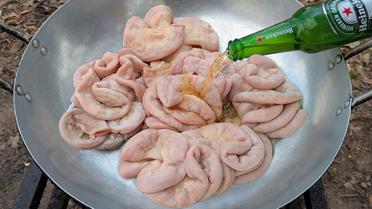 Fried Chitterlings with Beer Recipe / How to Clean and Cook Chitterlings / Chitlins and Beer Recipe