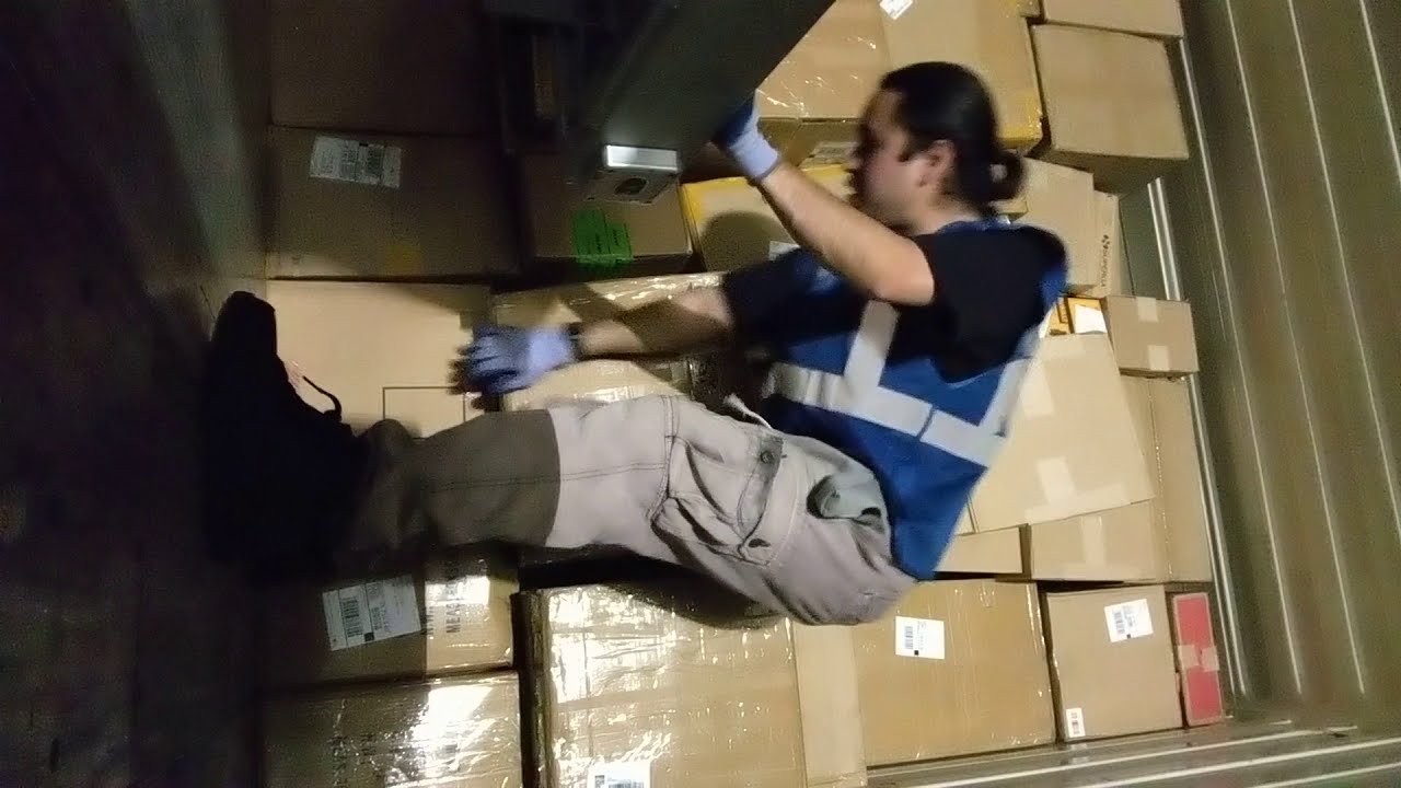 30 Years Old Dead End Job In America. 