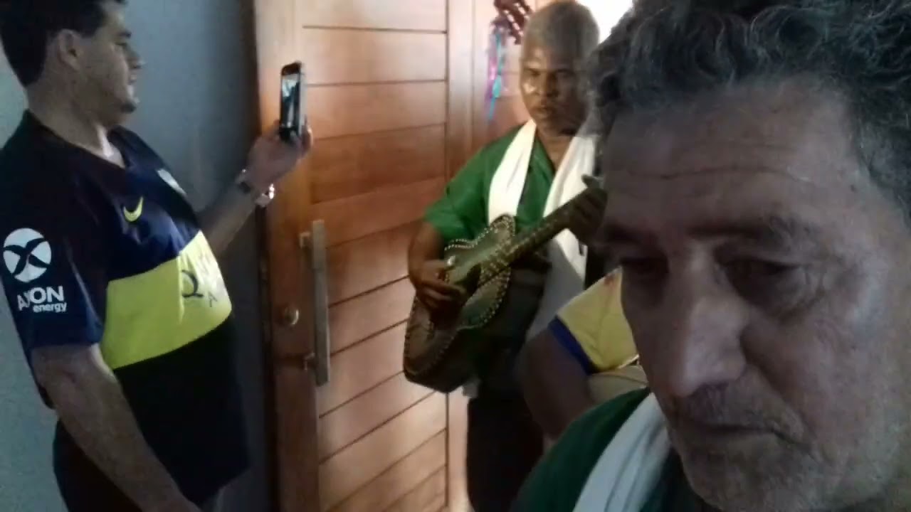 Cia de Reis Canarinhos do Vale visitando Casa  Devoto Eder Janeiro 2018 Dom Aquino MT 