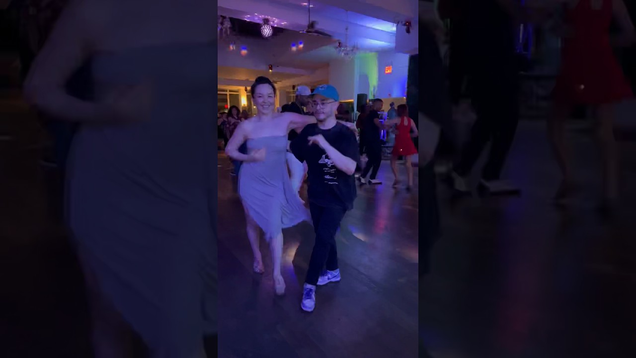 Salsa con la Japonesa 🙂&zwj;↕️✨#salsa #japan #japanese #latino #baile #dance #nyc