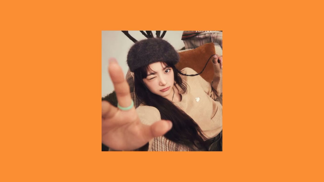 A kpop autumn playlist because it's october