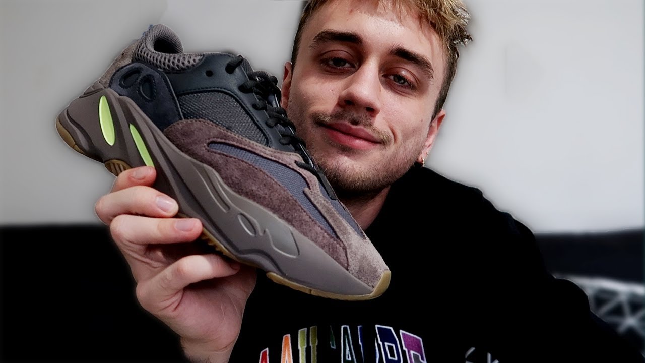 YEEZY 700 MAUVE - 300€ ? MON AVIS !