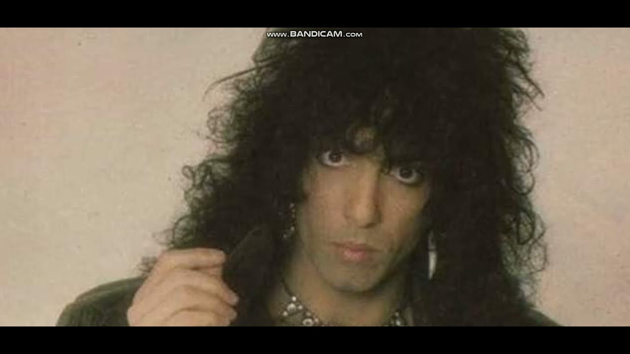 Paul Stanley's stomach growling 3
