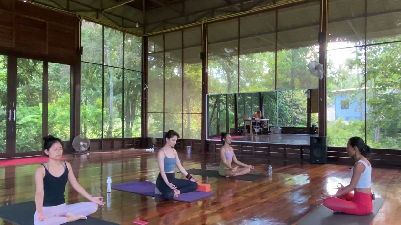 Hatha Yoga - 7 chakras Sequence