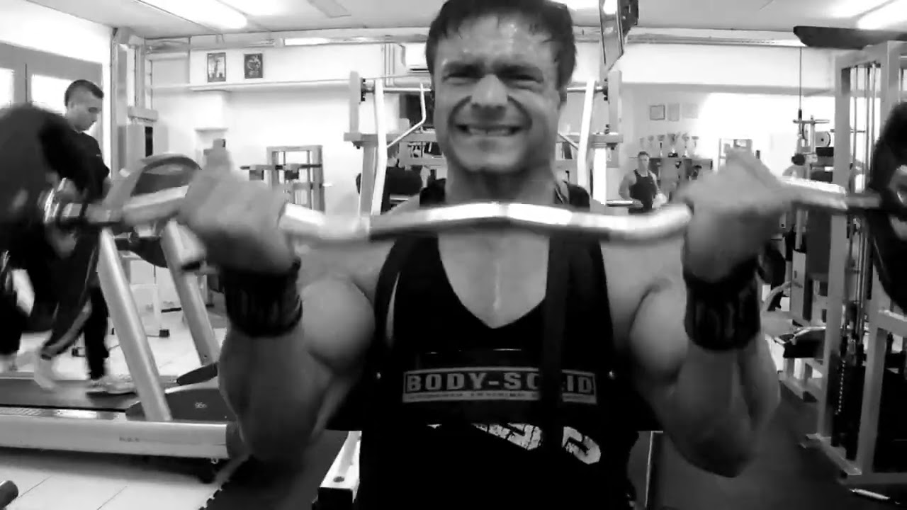 Sašo Petek in Urška Ozimek 4 days to Arnold Classic Europe 4.10.2011 Arms Workout