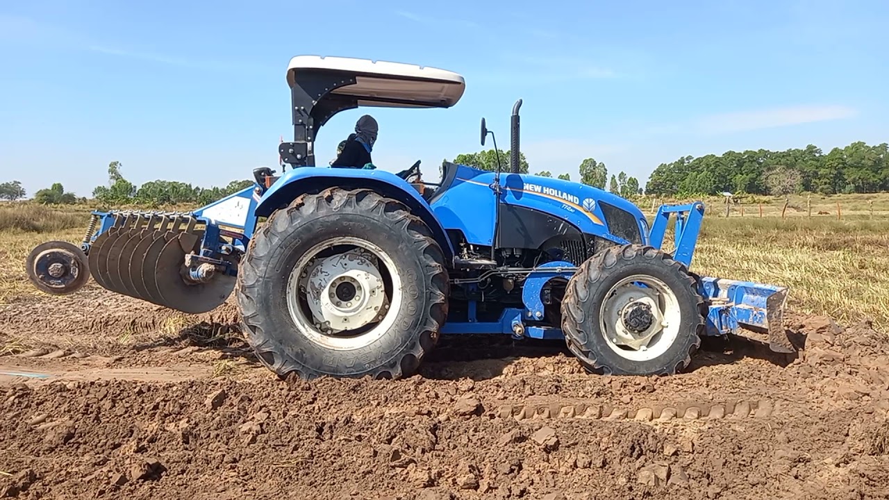 รถไถ New Holland TT 4.90