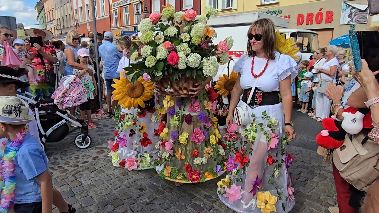 Lato Kwiatów Otmuchów 2025 parada