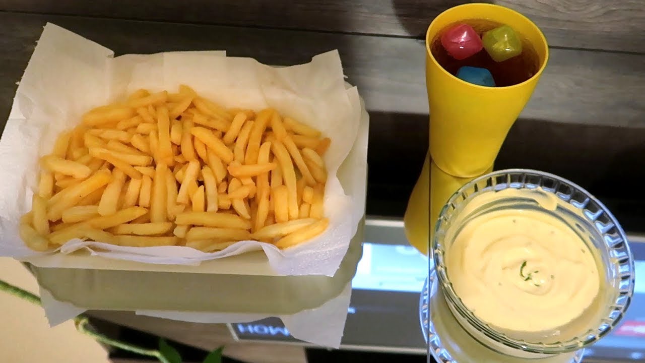 Fazendo BATATA FRITA com a irmã - DMenorGourmet