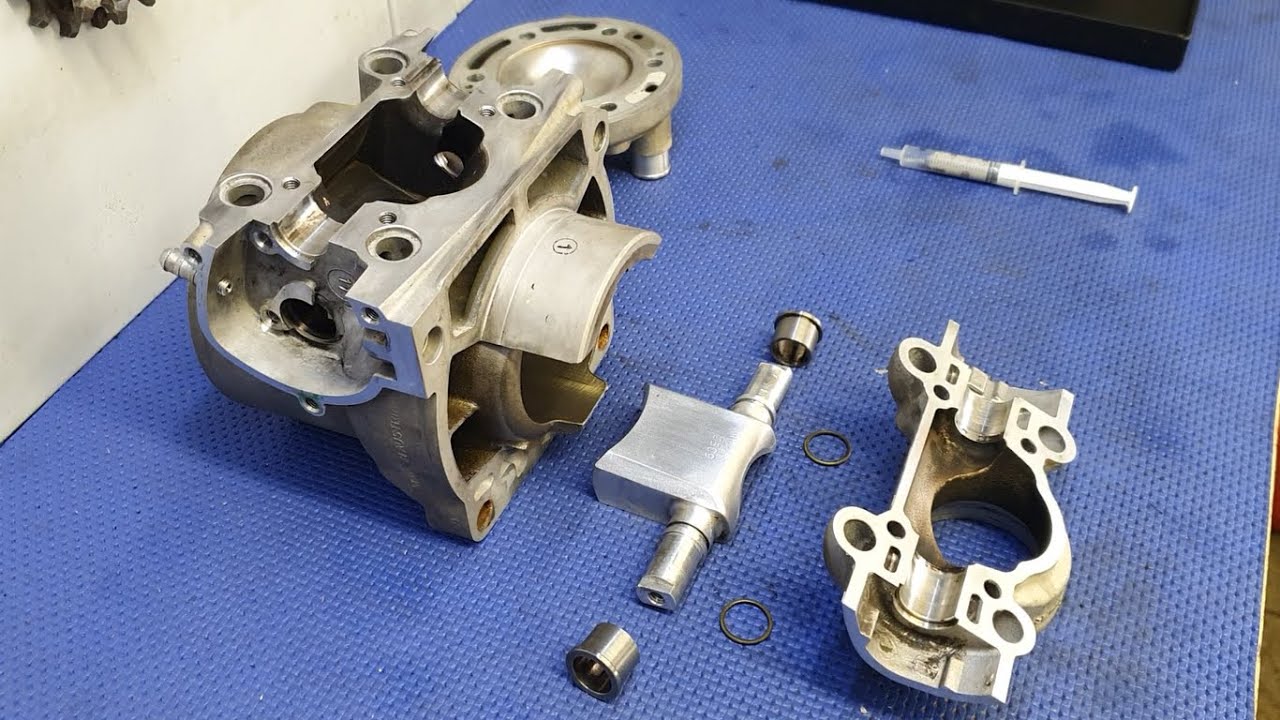 KTM 250 CAMBIO PISTONE E SISTEMA VALVOLA DI SCARICO ⚡ PARTE 1
