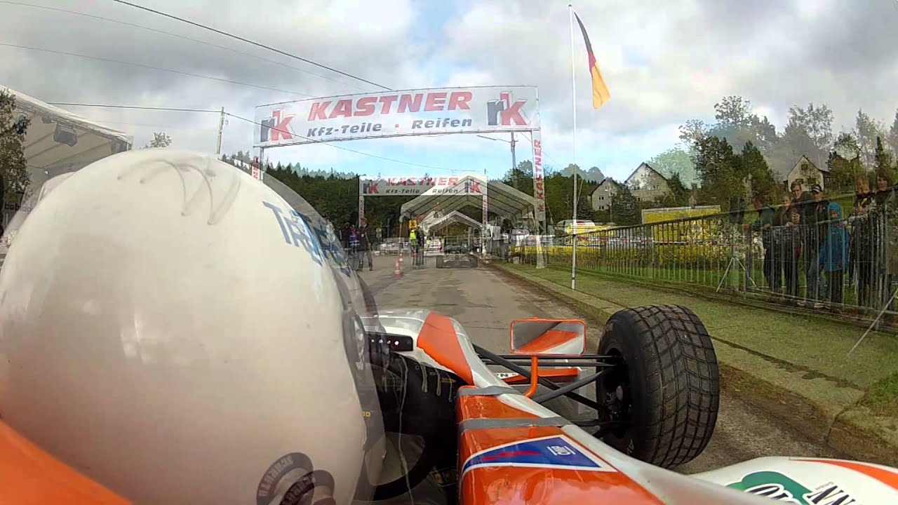 Gabriella Pedroni im F3000 beim Bergrennen in Mickhausen 2012.