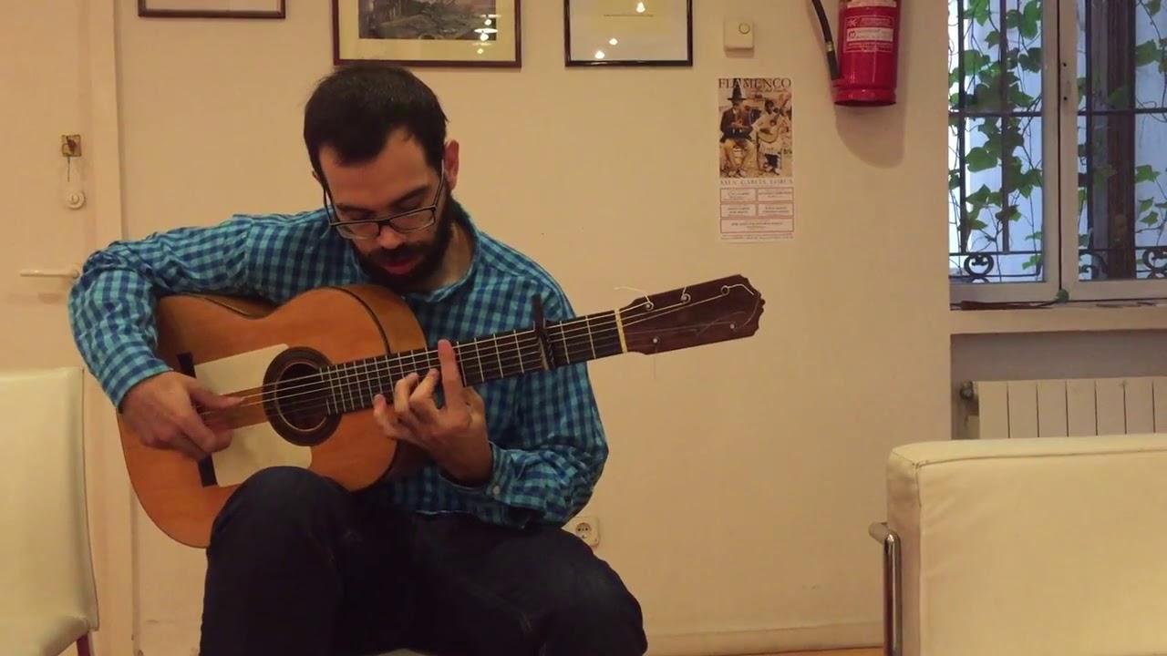 Domingo Esteso 1930 guitar played by Javier Conde