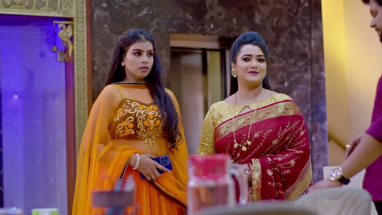Abhay Trishul ಕುಟುಂಬವನ್ನು ವಿಚಾರಣೆಗೆ ಒಳಪಡಿಸುತ್ತಾನೆ | Naagini - 2 | Full Ep. 572 | ZEE Kannada