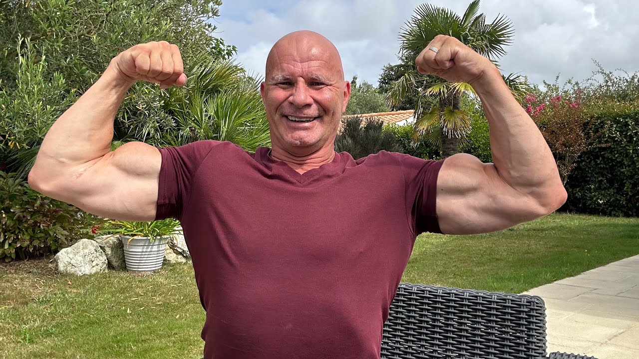 Faut-il prendre des poids lourds ou légers pour se muscler.￼ Tu￼ vas être choqué !