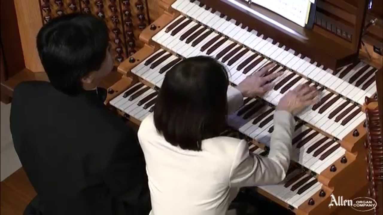 Hungarian Rhapsody No. 2 performed by Kiyo & Chiemi Watanabe