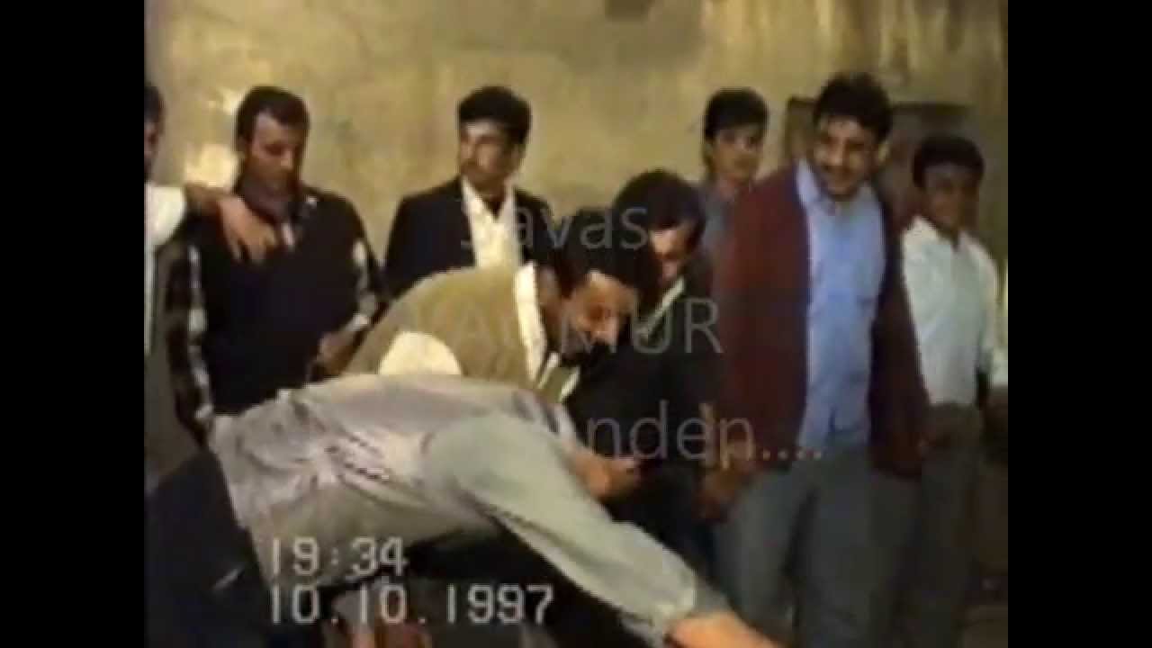ÇOPRAŞIK KÖYÜNDE AĞIRLAMA HALAYI..( Davul-zurna eşliğinde )