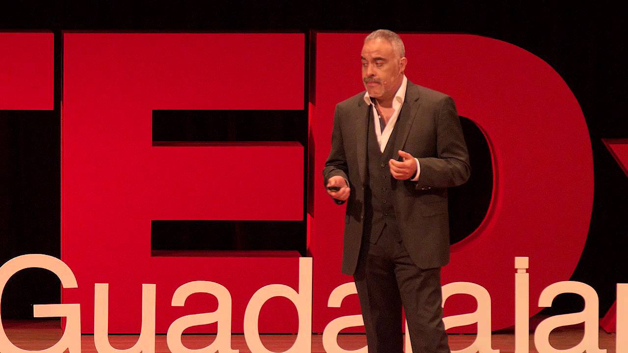 Economía del conocimiento el gran reto | Antonio Cruz | TEDxGuadalajara