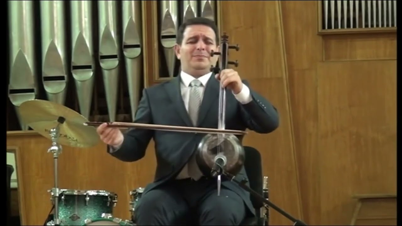 Elnur Ahmadov Pıçıldaşan ləpələr.Konsertmeyster Sevinc Kərimova
