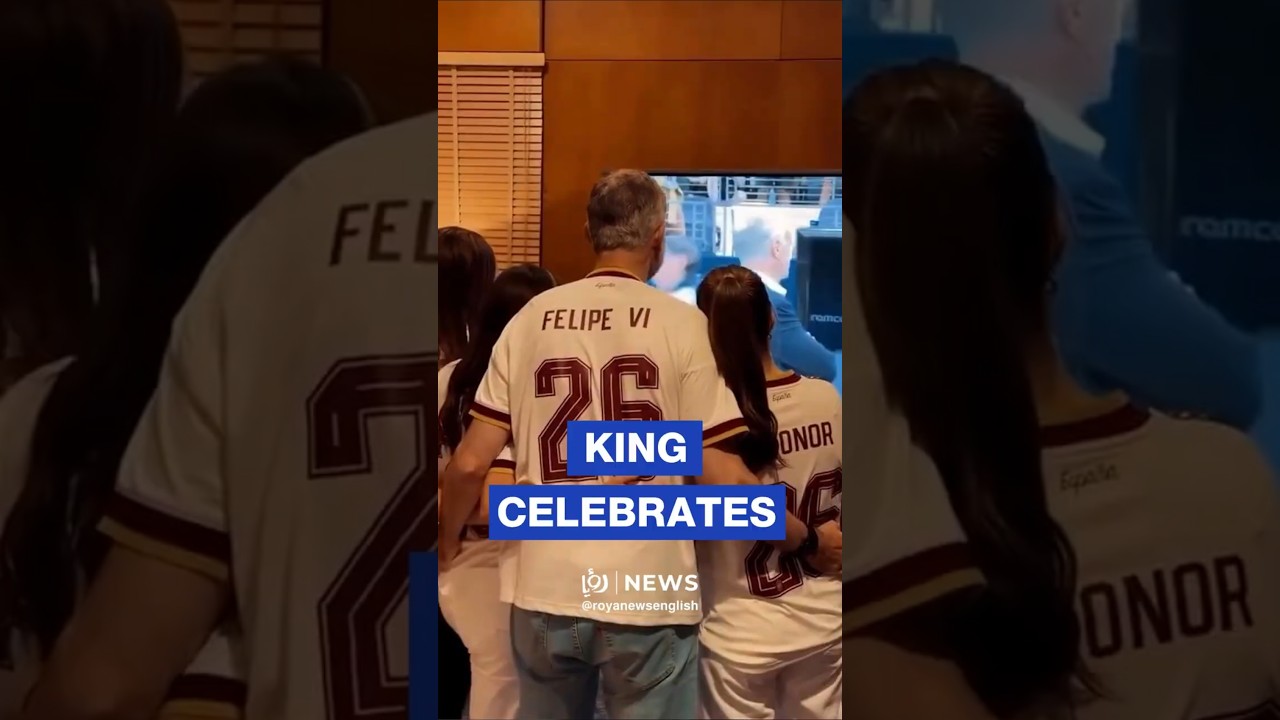 🇪🇸 ⚽ King Felipe VI celebrates Spain's victory with royal family