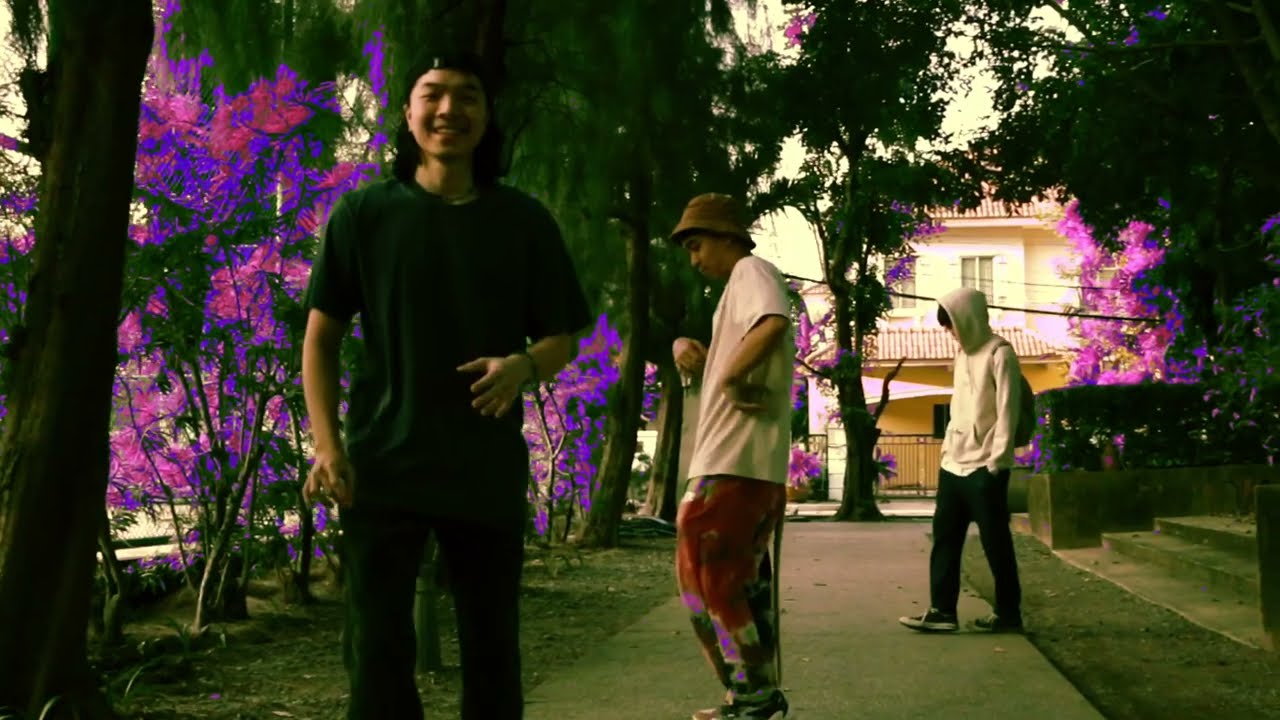 Zambug - South Out ft. Réjizz [Official Music Video]