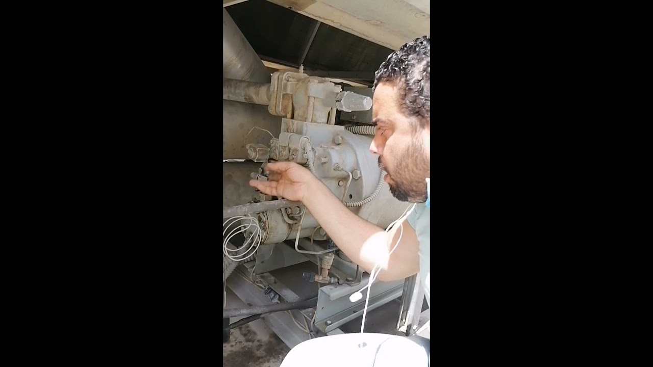 بامب داون و تغيير فلتر فريون و فلتر الزيت شيلر ترين 350 طن pump down chiller Trane