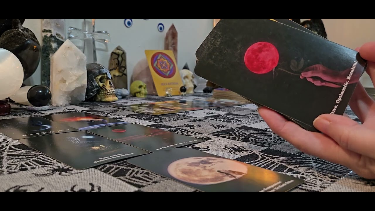 Козерог ♑️ Они больше не смеются, люди дрожат, они находятся в присутствии избранника.