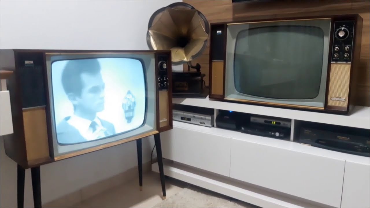 TVS ANTIGAS COLORADO RQ MODELO IGUAÇU 1968 1969 VALVULADA