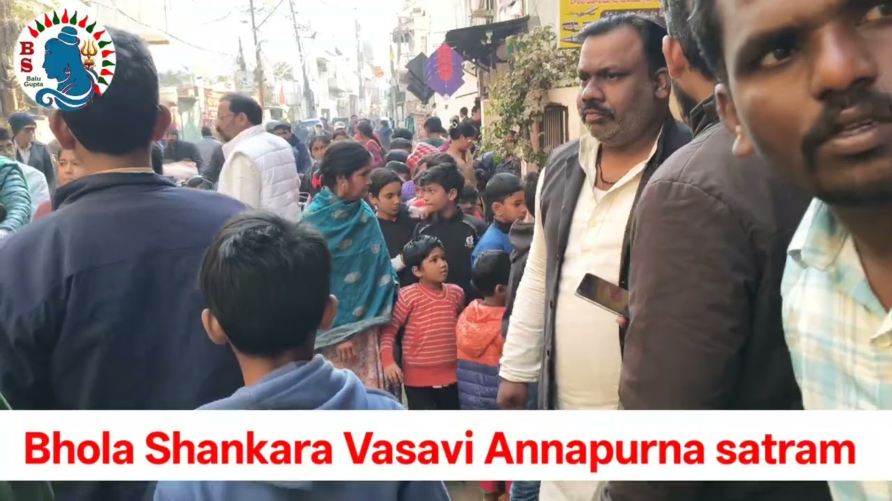 Kashi kite Distribution #sanatandharma #varanasipilgrimage #kashi #kashivishwanath 