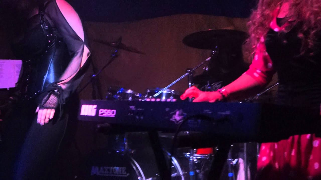 Defiant - Правда и ложь (live in 7doc)