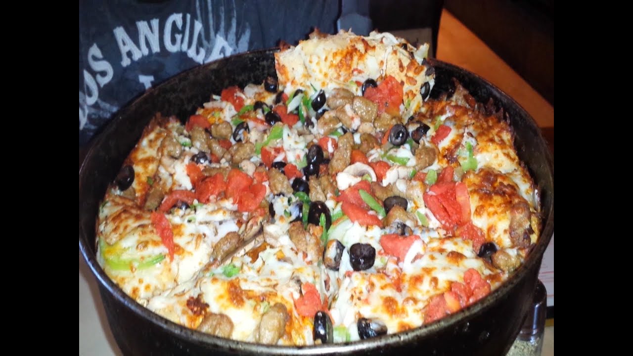 BJ's Brewery vs. First Class Pizza - PIZZA WARS #12