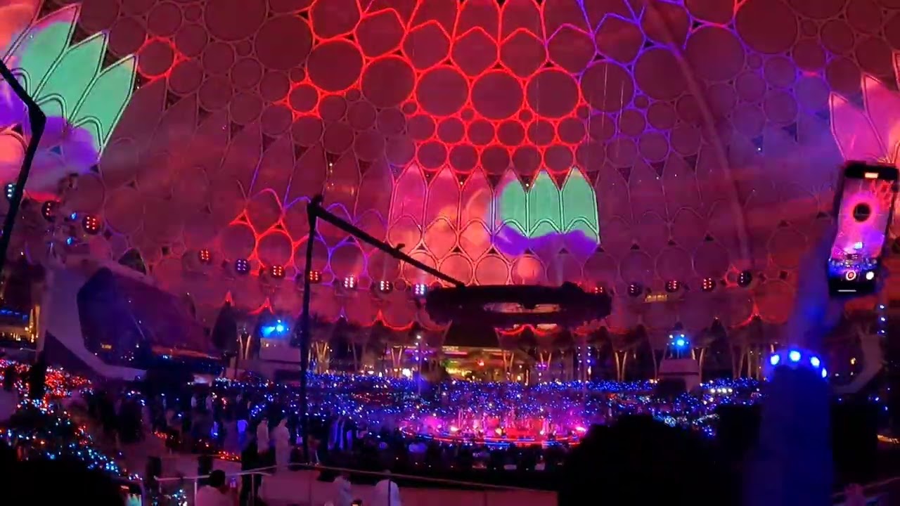 Coldplay - Viva La Vida | Live Performance at Expo 2020 Dubai