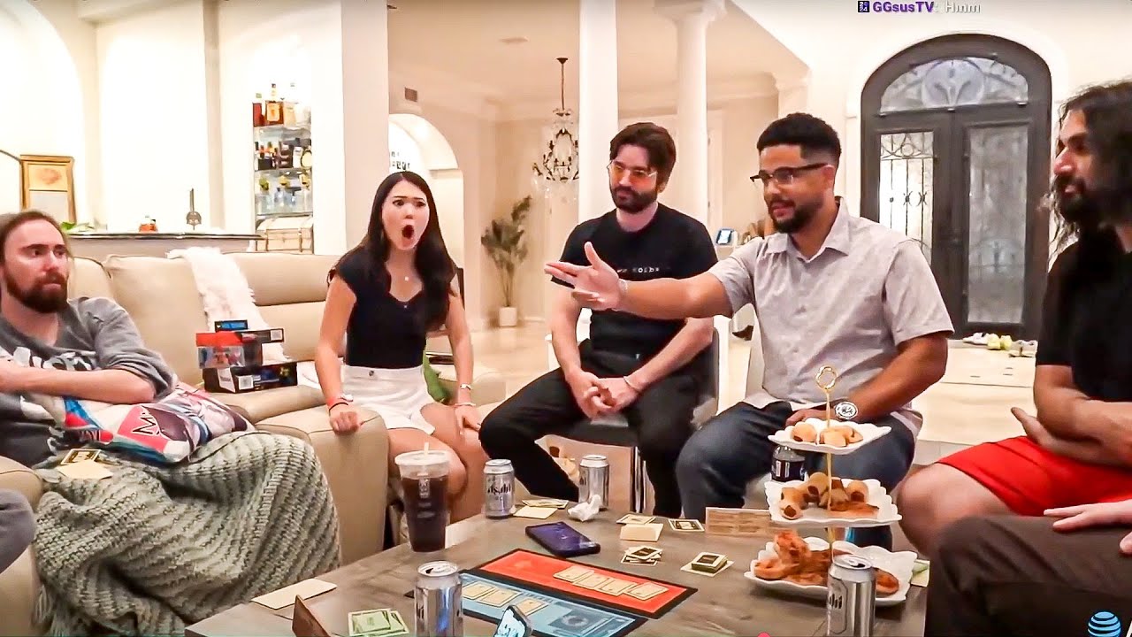 Pizza Friday w/ Cyr + OTK Game Night (Board Games) | Esfand Live 5/16/2025