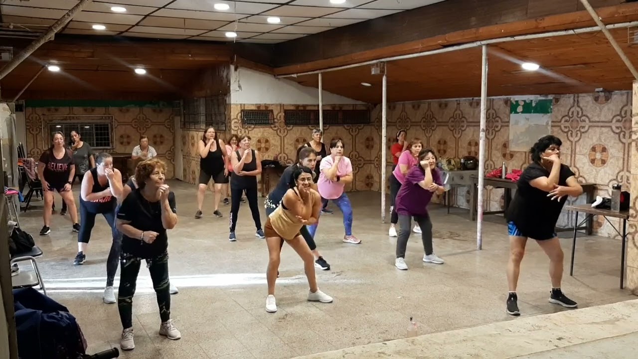 Baile entretenido 3 Viernes 6 de Marzo 2026 profesora Angela Sierra club los 120 lo Espejo