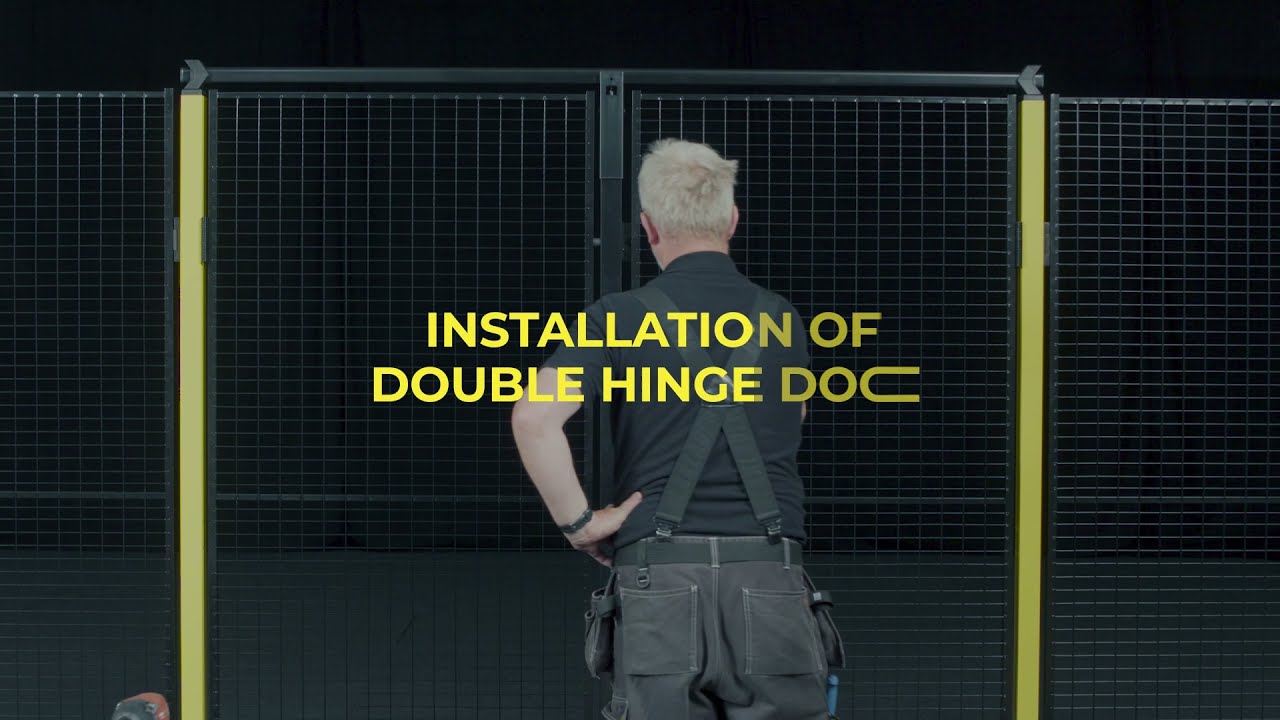 Double Hinge Door – Enables larger opening for wide goods