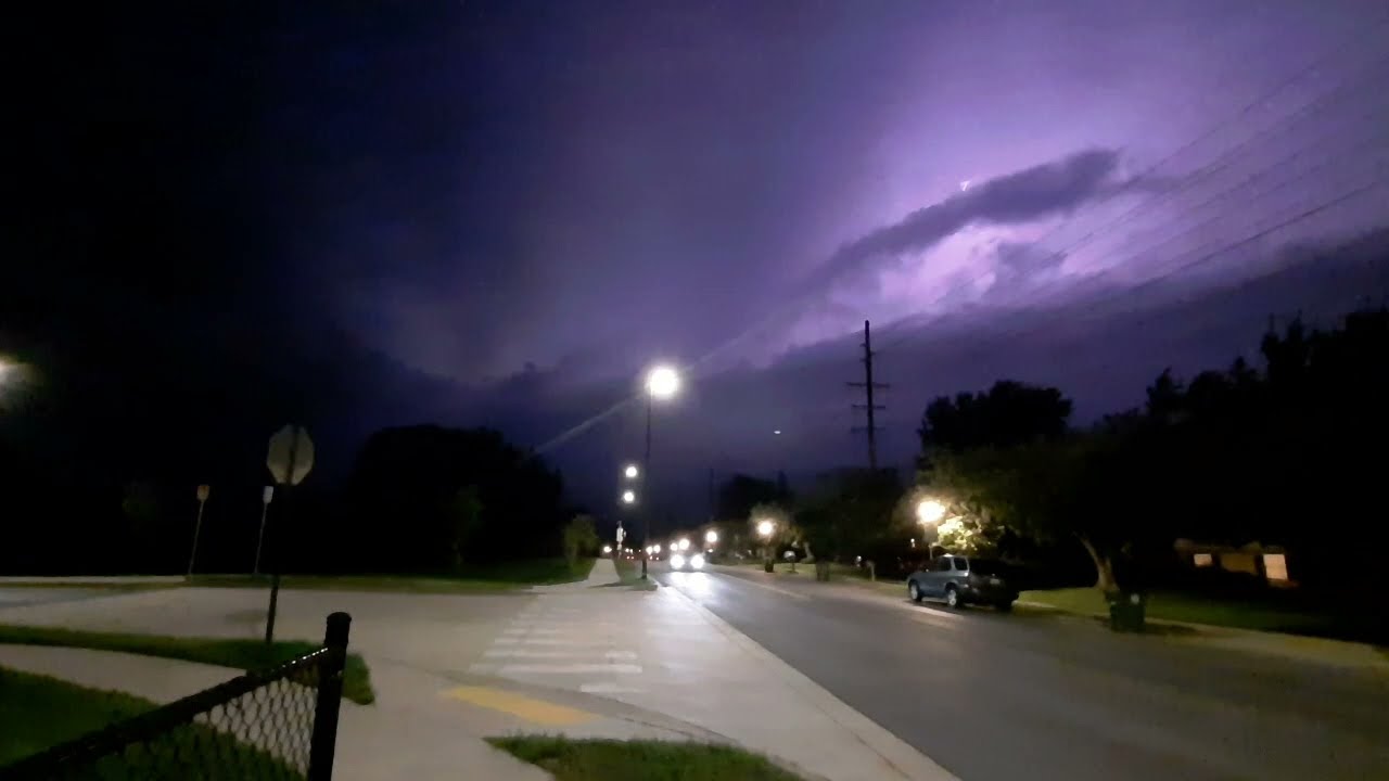 Dangerous Severe Thunderstorm With Incredible Lightning & Wind in Frederick, Maryland - 9/8/2021
