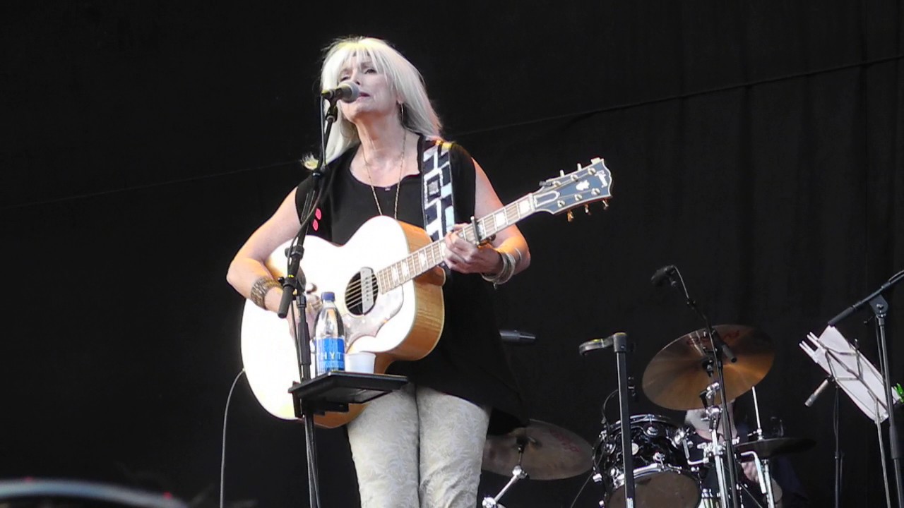 Emmylou Harris   Hello stranger