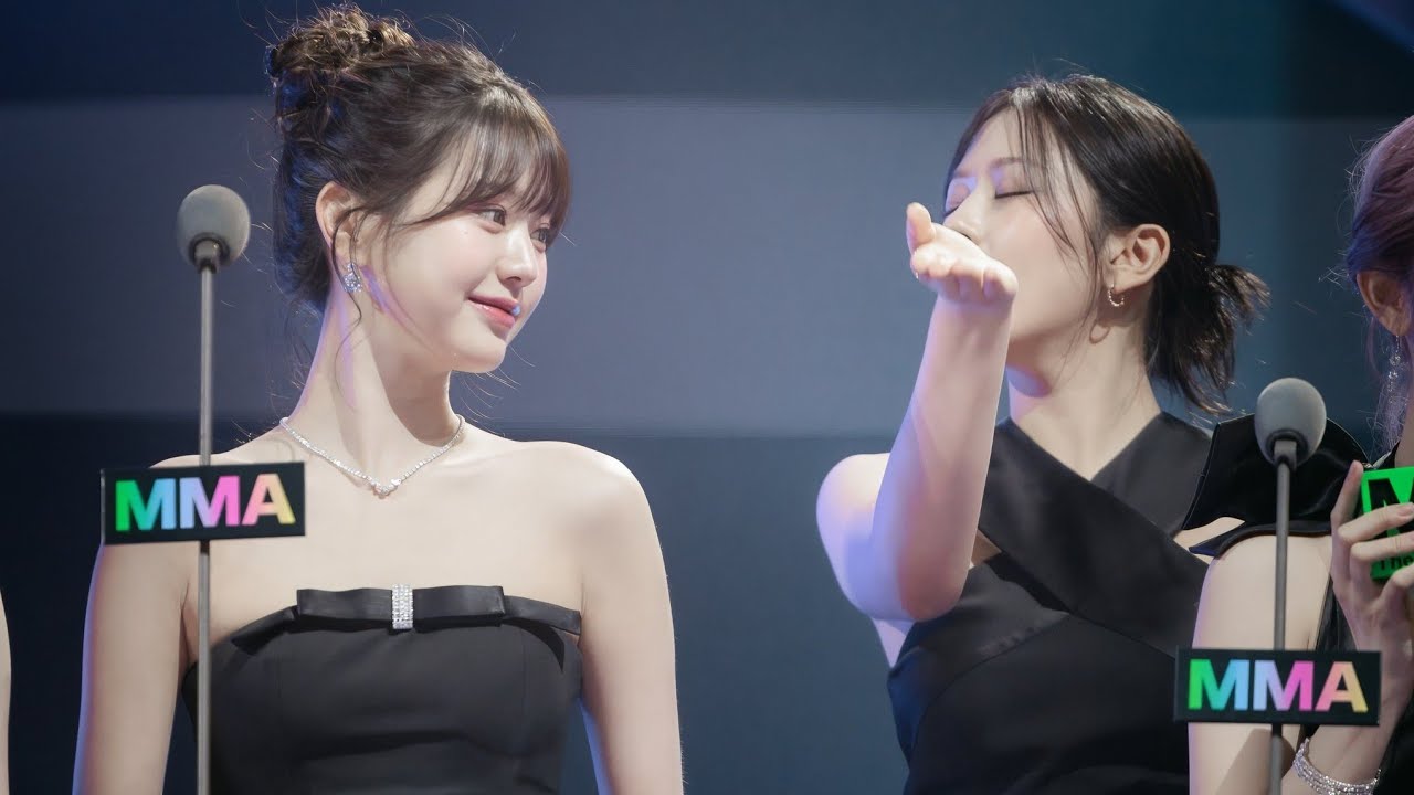 WONYOUNG can't take her eyes off YUJIN