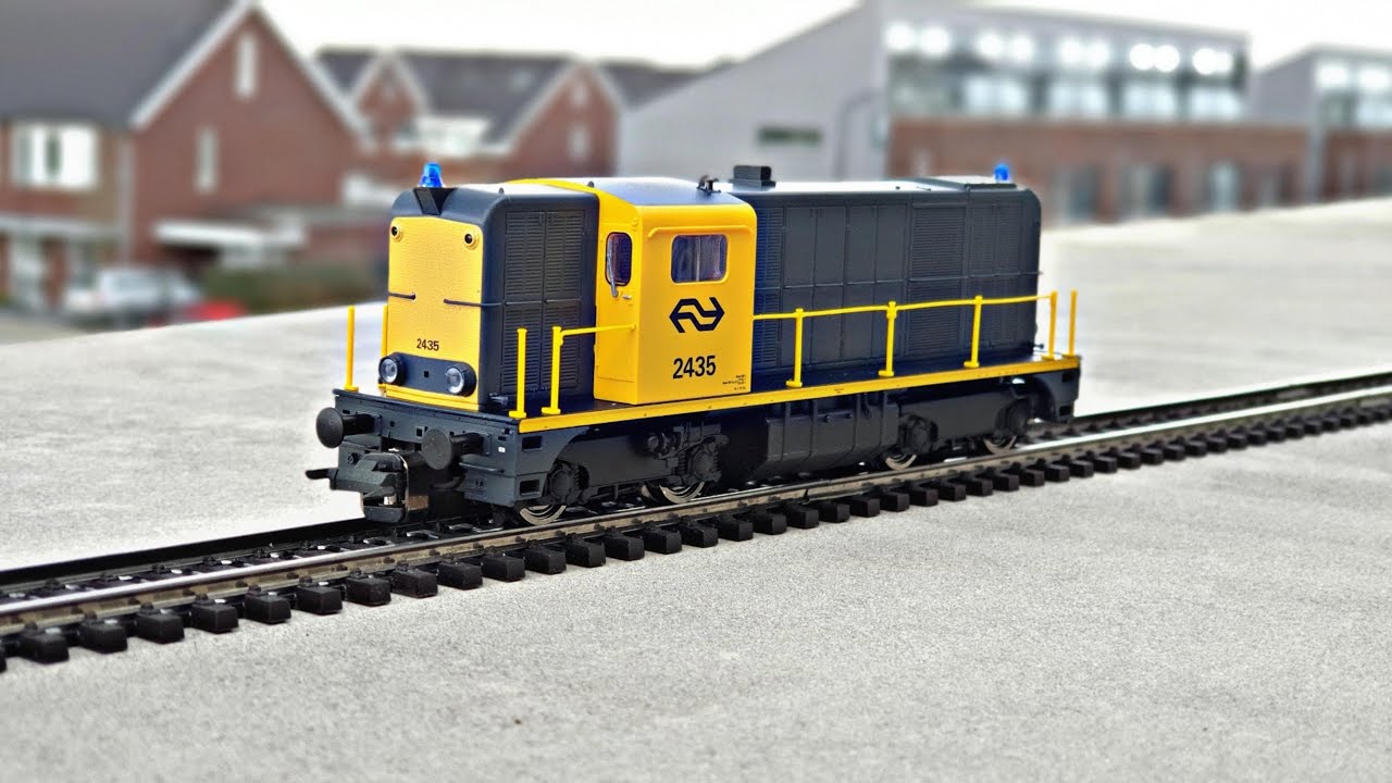 De nieuwe Roco 78790  Unboxing NS 2435