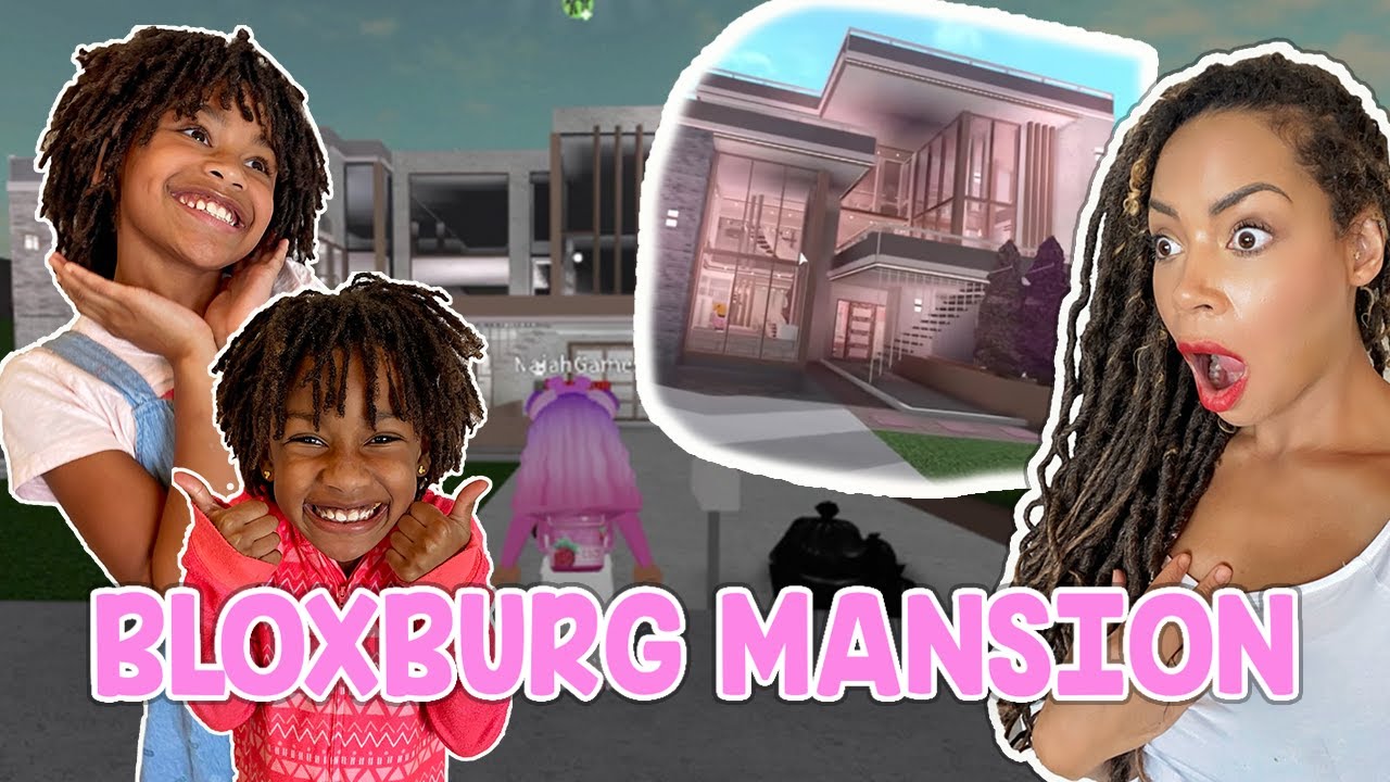 Naiah Recreates FAMOUS Roblox MANSION in BLOXBURG - Family Fun Gaming