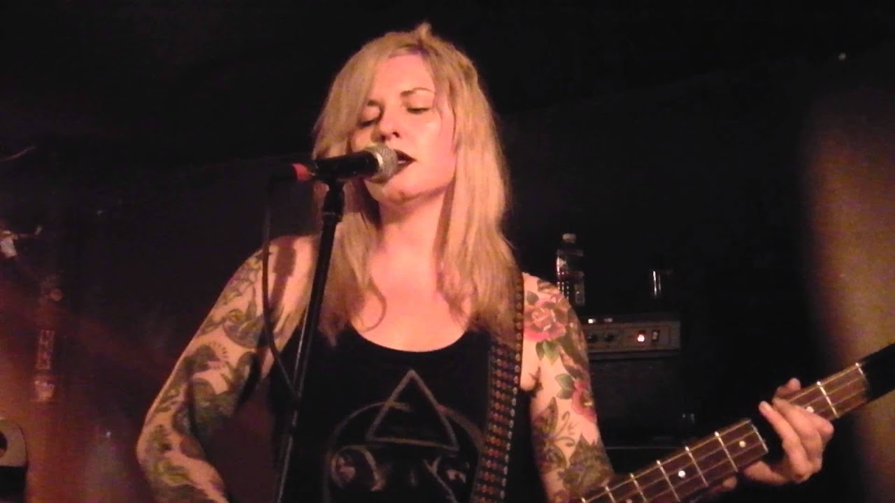TRUE WIDOW live @ Le Raymond Bar, Clermont-Ferrand, FR