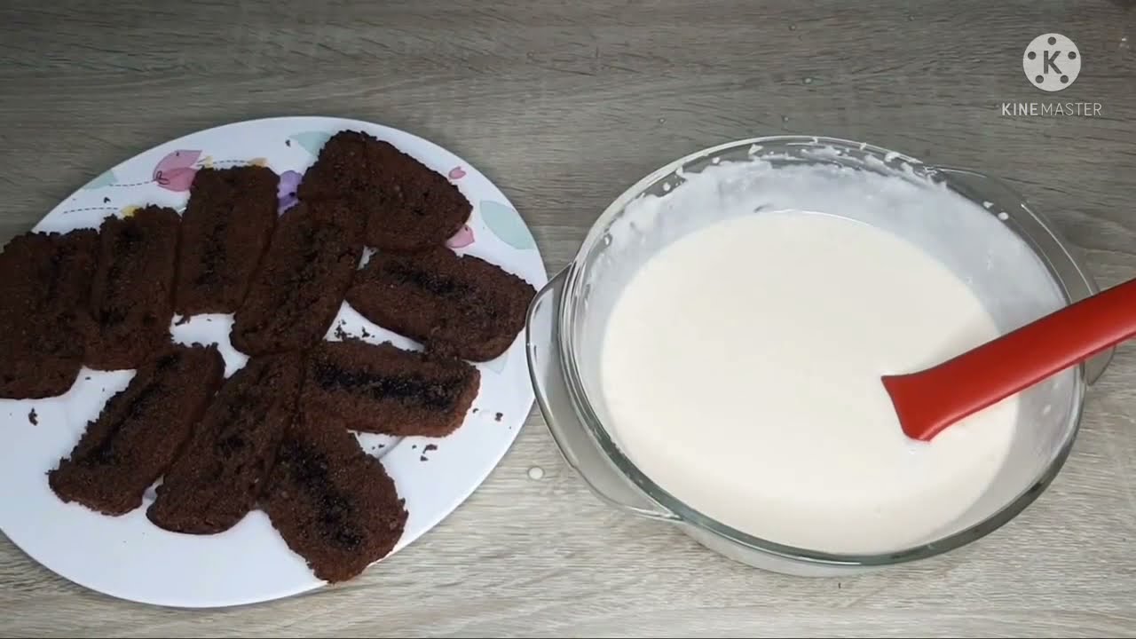 EASY TO MAKE NO BAKE FUDGEE BAR CAKE