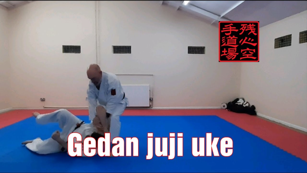 The Martial Minute - Gedan Juji Uke