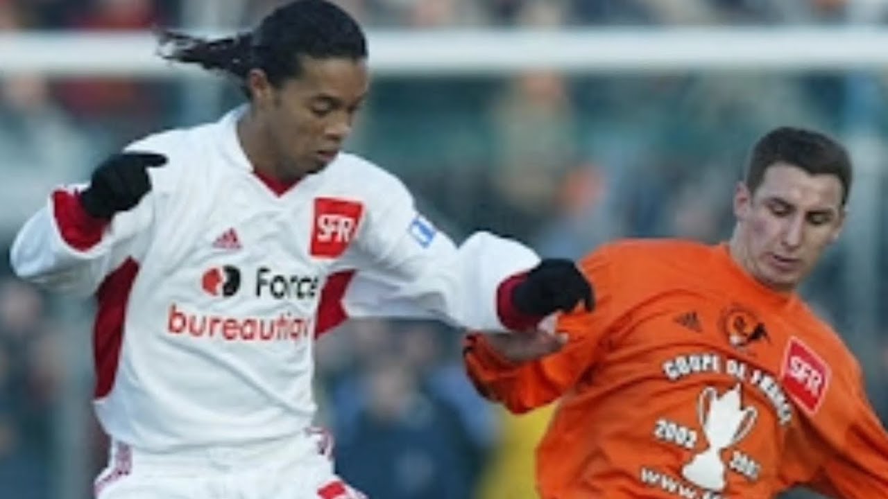 Ronaldinho vs Laval Away (Coupe de France 2002/2003)