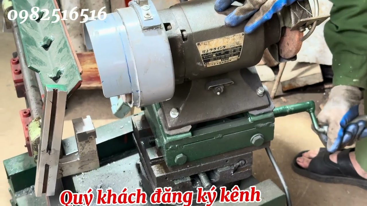 28/11/26(Clip 109)máy mài lưỡi bào 500mm